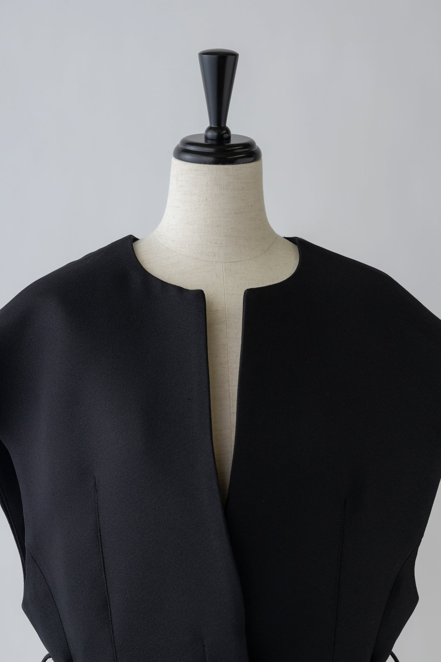 Sleeve less Long Jilet-BLACK