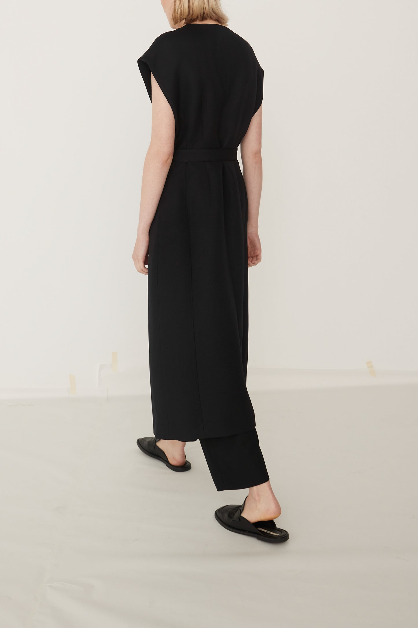Sleeve less Long Jilet-BLACK